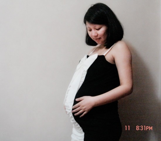 这张最搞笑,这张只能看这面,另一面的拉链完全拉不上,右后背和腰全在