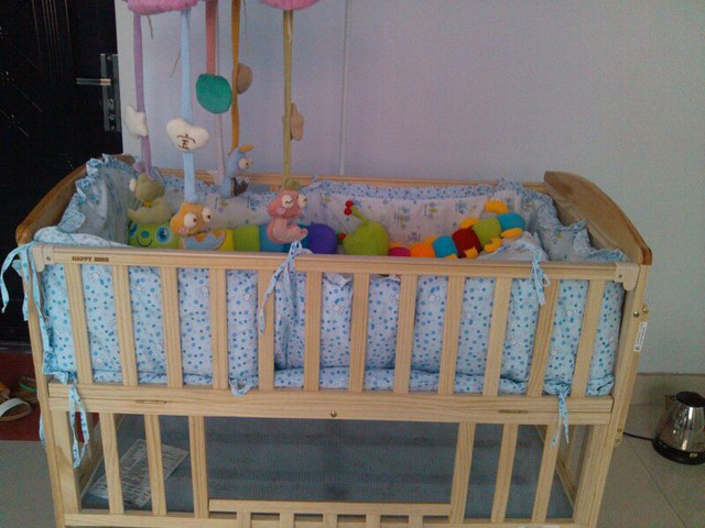 好有爱的婴儿床