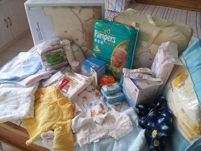 一堆宝宝的东西,呵呵