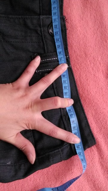 腰围平铺量是42.左右