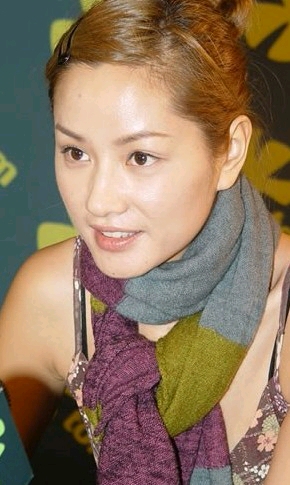 安红的扮演者,红儿扮演者_大山谷图库