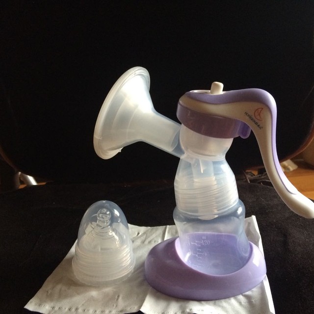 转好女人手动吸奶器,用了一个月,配有宽口/标口转换器,宽口奶嘴