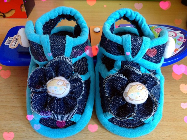 【yiyi妈手工】萌呆帅呆的宝宝学步鞋完工——附详细步骤图!