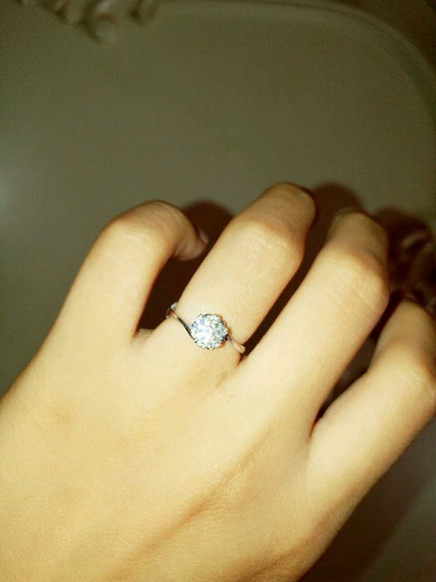 树下 小圈子 辣妈爱自拍 关于钻戒 回复 举报