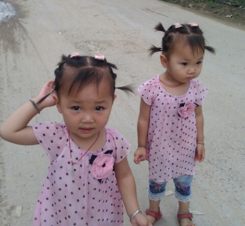 晒晒我的双胞胎女儿
