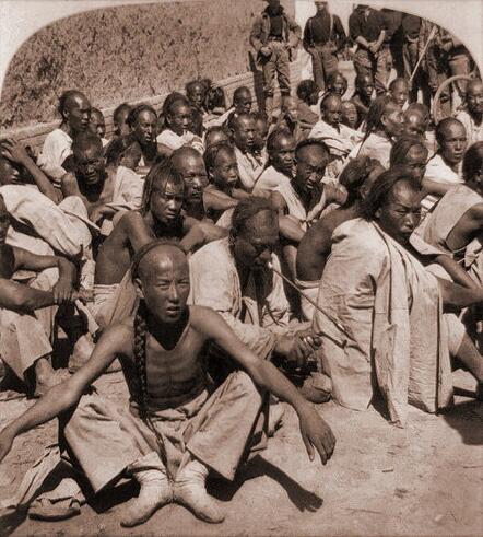 难得一见——惊人的历史老照片