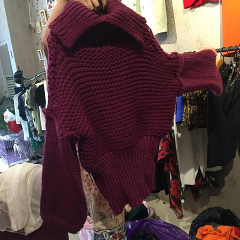 实体店转衣服 满百包邮 一手的衣服二手的价格