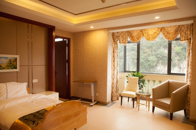 贵阳哪家私立医院生孩子好,忽略价格,大家给点意见吧